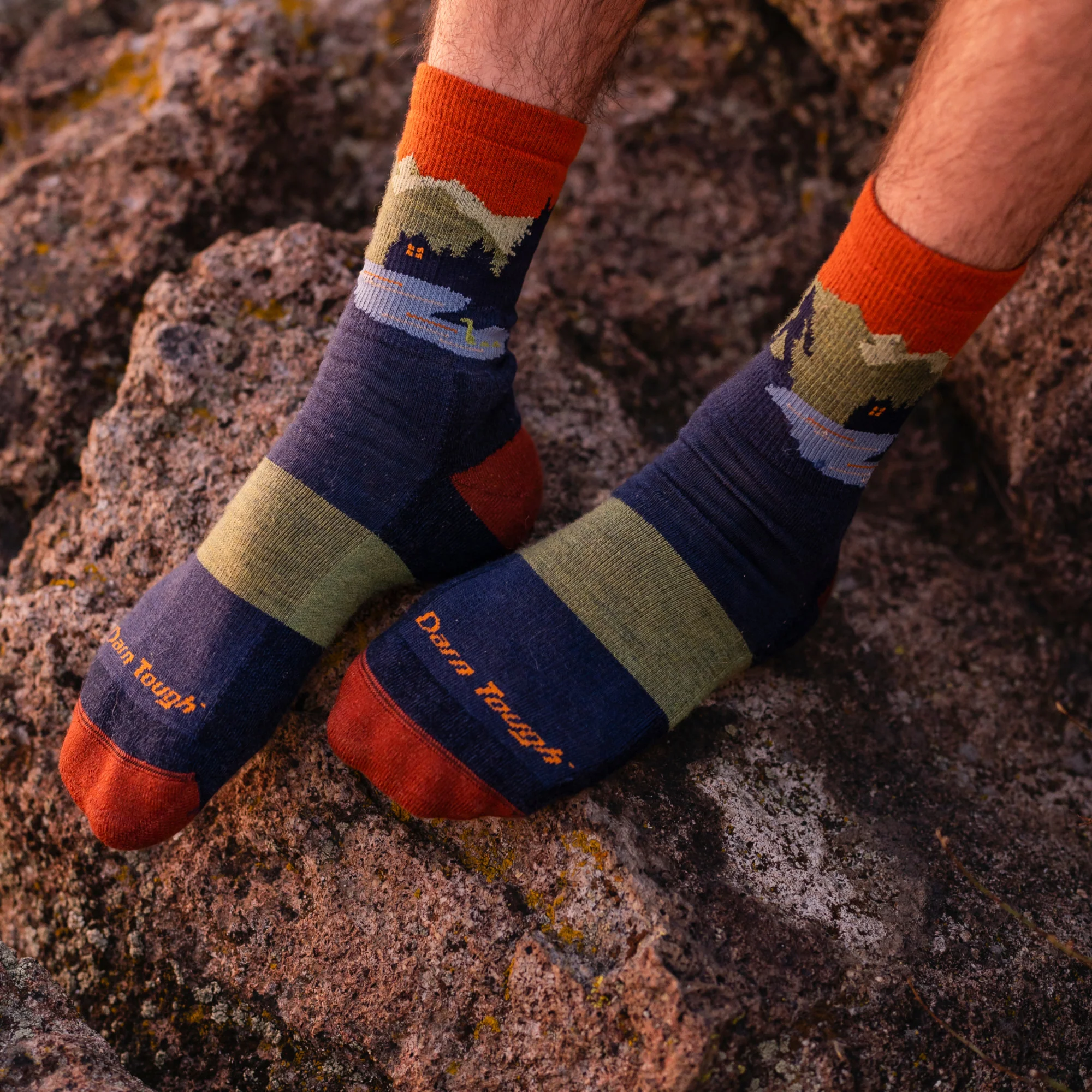 Men's Close Encounters Micro Crew Midweight Hiking Socks - Image 4