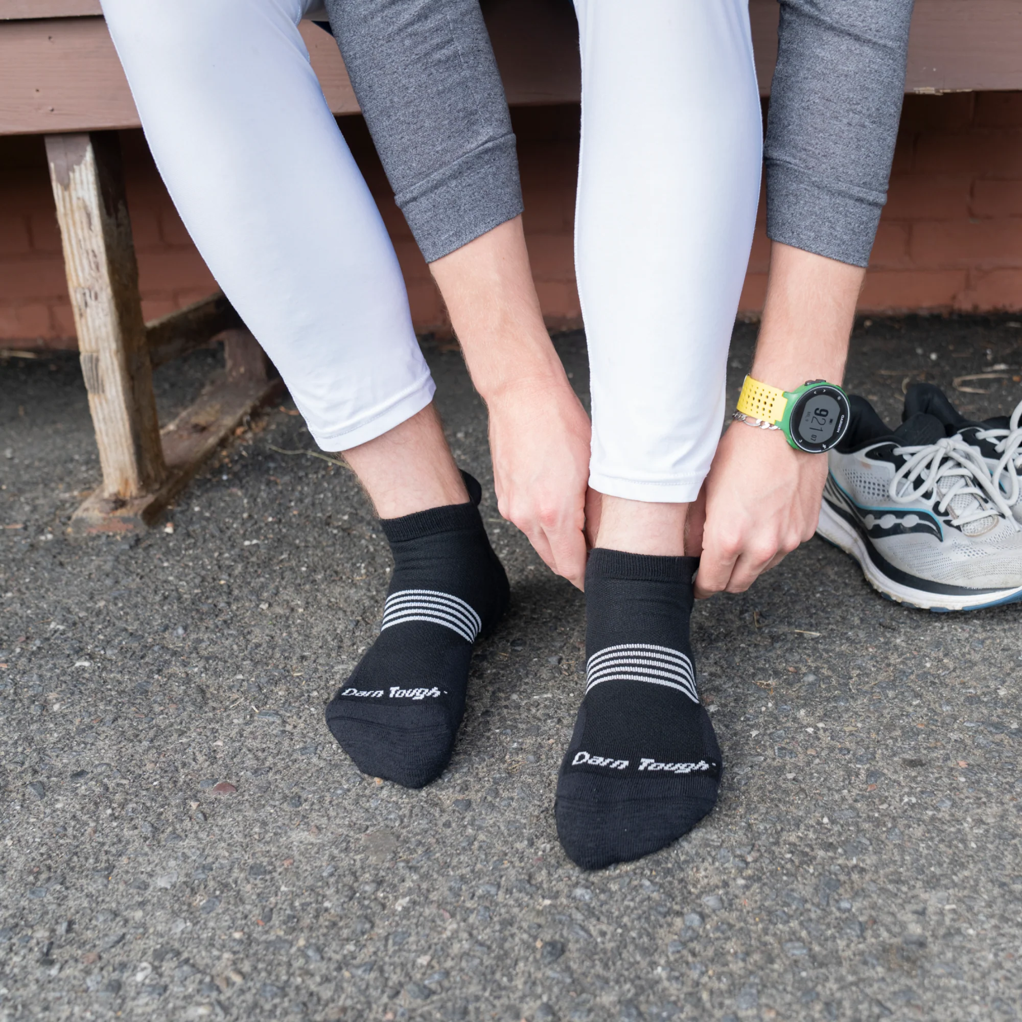 Men's Element No Show Tab Lightweight Running Socks - Image 11