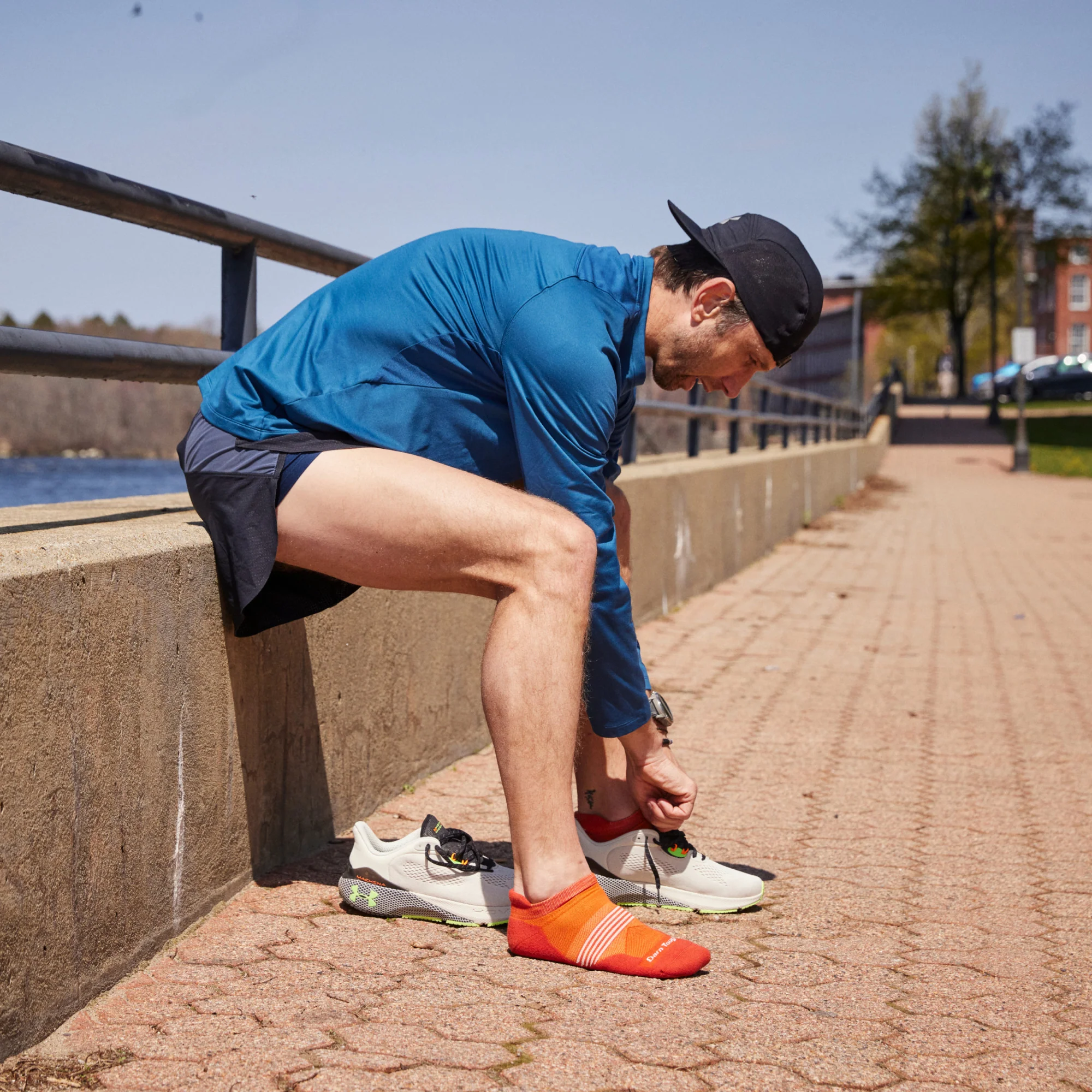 Men's Element No Show Tab Lightweight Running Socks - Image 8