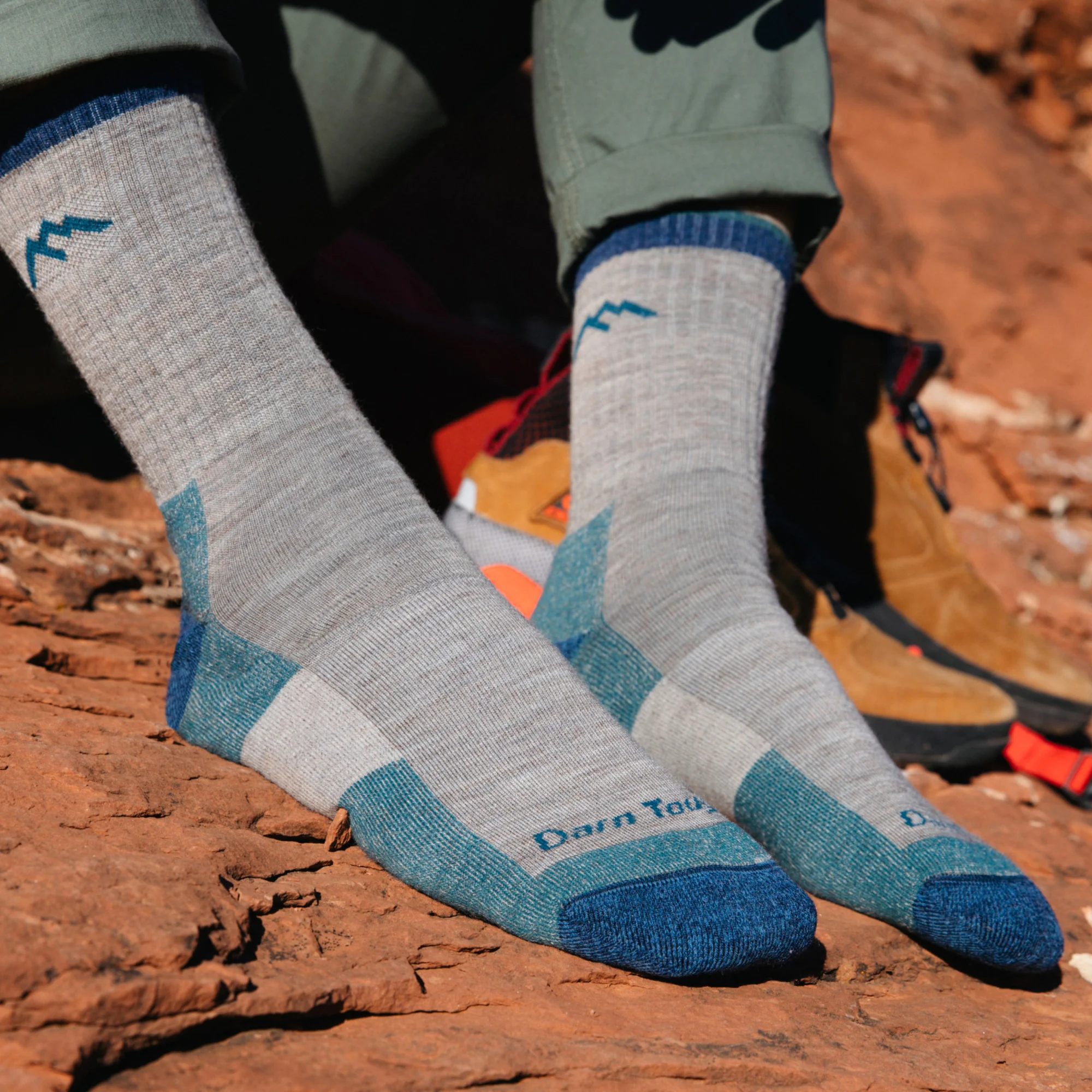 Men's Hiker Micro Crew Midweight Hiking Socks - Image 16